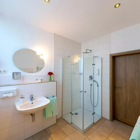 Knoetel Hotel 3*
