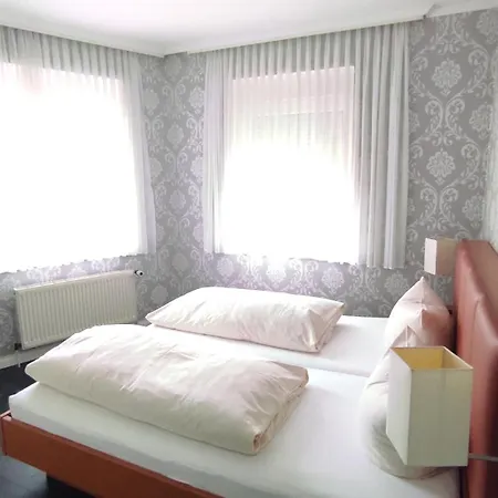 Knoetel לודוויגסלוסט