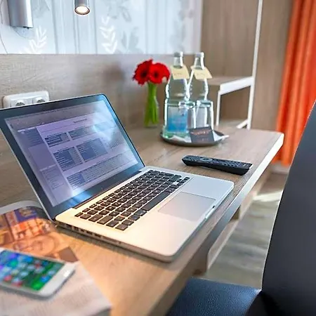 Knoetel Hotel 3*